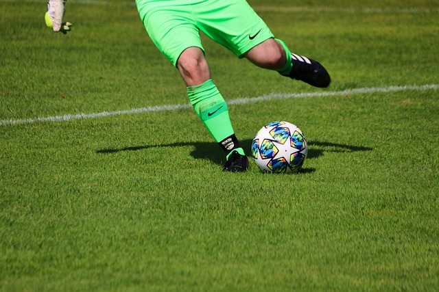 由边锋卡什 由边锋卡什